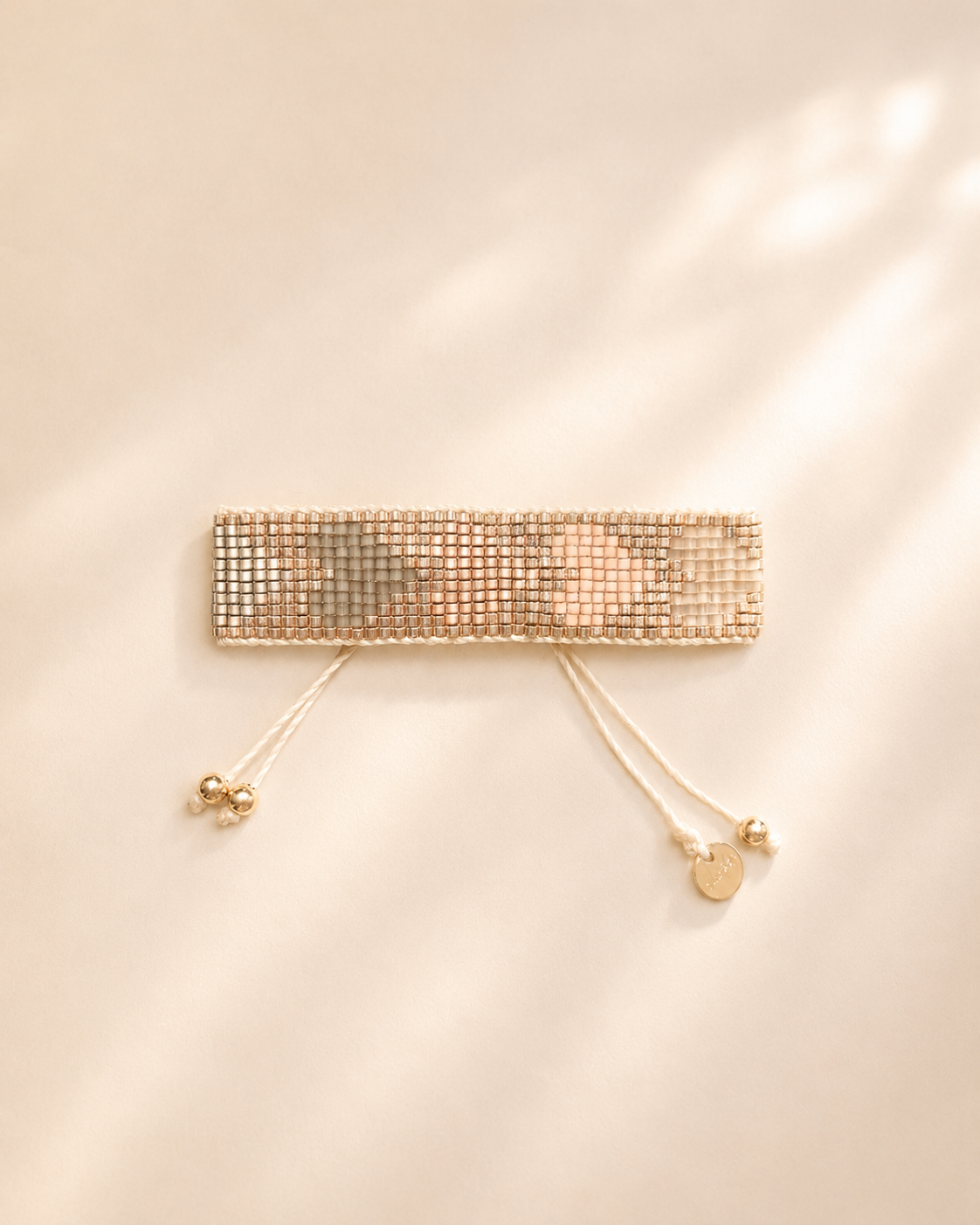 Náramek Beige Love